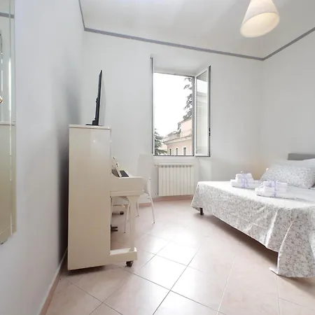 Square Della Liberta Apartamento