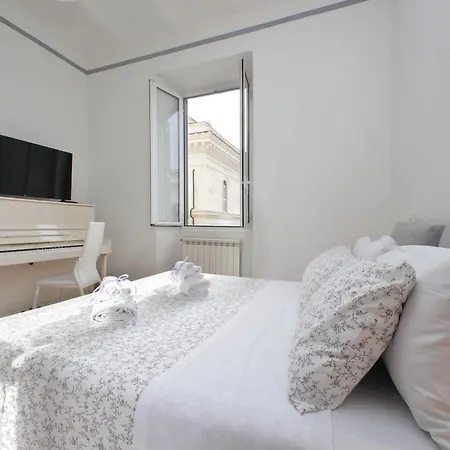 Square Della Liberta Apartamento *