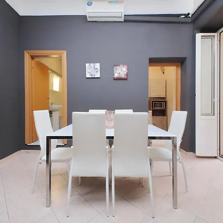 Square Della Liberta * Roma