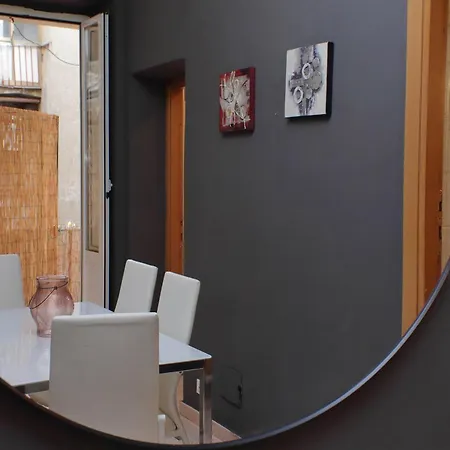 Square Della Liberta Daire