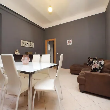 Daire Square Della Liberta *